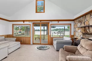12452 S Sand Beach Dr, Grant, MI 49327 - Photo 3
