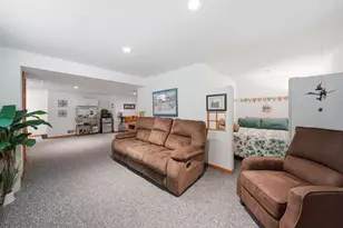 3010 S Wood Dale Dr, Jackson, MI 49203 - Photo 27