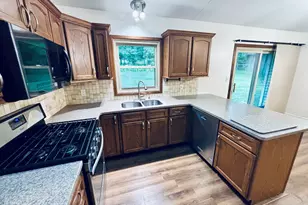 2025 Walker Ave NW, Grand Rapids, MI 49504 - Photo 3