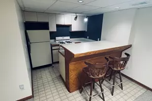 2025 Walker Ave NW, Grand Rapids, MI 49504 - Photo 9