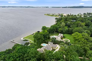 329 W Circle Dr, North Muskegon, MI 49445 - Photo 9