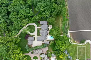 329 W Circle Dr, North Muskegon, MI 49445 - Photo 13