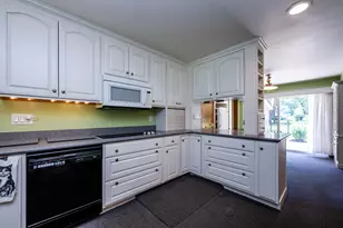 1595 Alex Path, Stevensville, MI 49127 - Photo 15