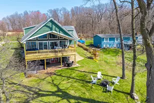 1064 Bayview Dr, Coldwater, MI 49036 - Photo 25