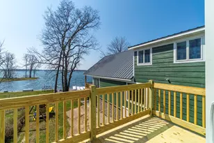 1064 Bayview Dr, Coldwater, MI 49036 - Photo 11
