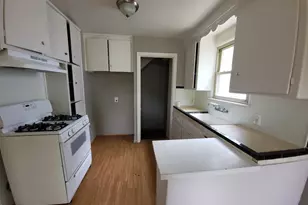 22820 Teppert Ave, Eastpointe, MI 48021 - Photo 5