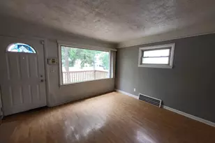 22820 Teppert Ave, Eastpointe, MI 48021 - Photo 3