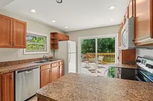 471 Elkinford Dr, White Lake, MI 48383 - Photo 21