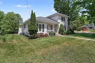 382 E 3rd St, Pentwater, MI 49449 - Photo 3