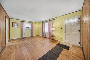 718 N Elm Ave, Jackson, MI 49202 - Photo 3