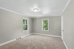 2126 Benjamin Ave, Kalamazoo, MI 49008 - Photo 13
