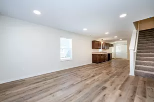 945 Union Ave, Benton Harbor, MI 49022 - Photo 5