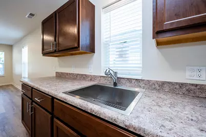 945 Union Avenue, Benton Harbor, MI 49022 - Photo 7