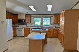 10215 E Royal, Stanwood, MI 49346 - Photo 7