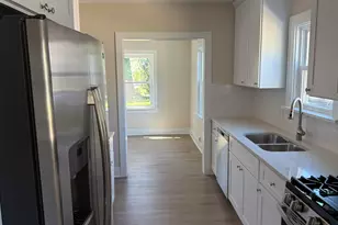 2345 Harding Ave, Muskegon, MI 49441 - Photo 7
