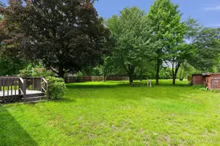 155 Burke Ave, Holland, MI 49424 - Photo 5