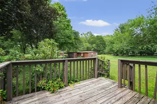 155 Burke Ave, Holland, MI 49424 - Photo 9