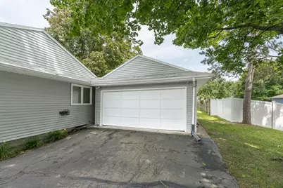 4092 Saratoga Avenue, Kalamazoo, MI 49048 - Photo 3