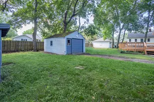 2206 Clarence Dr, Portage, MI 49002 - Photo 19
