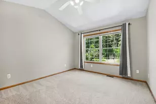 1090 Cumberland Ave SE, Lowell, MI 49331 - Photo 9