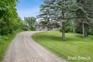 2810 20 Mile Road NW, Kent City, MI 49330 - Photo 9