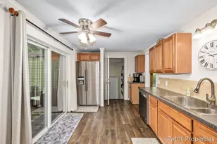 417 S Stewart Ave, Fremont, MI 49412 - Photo 9
