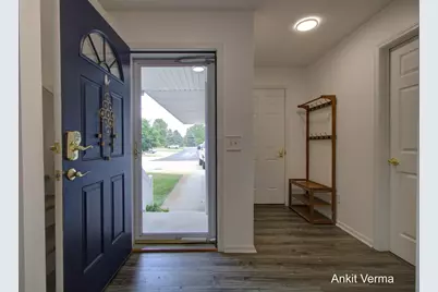 2430 Rosewood North Drive #B, Mount Pleasant, MI 48858 - Photo 3