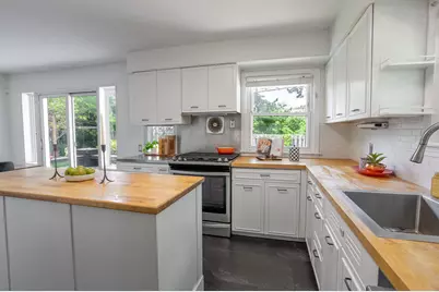 519 Granada Avenue, Saint Joseph, MI 49085 - Photo 17