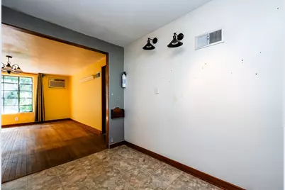 312 W Chicago Street, Buchanan, MI 49107 - Photo 7