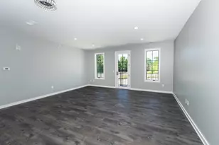 5395 Plymouth Rd, Ann Arbor, MI 48105 - Photo 7