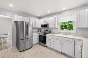 8146 N 27th St, Richland, MI 49083 - Photo 7