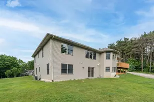 2124 Hilltop View Dr, Dorr, MI 49323 - Photo 29