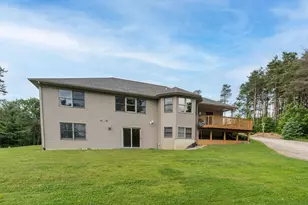 2124 Hilltop View Dr, Dorr, MI 49323 - Photo 25