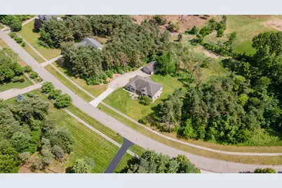2124 Hilltop View Drive, Dorr, MI 49323 - Photo 33
