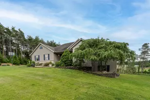 2124 Hilltop View Dr, Dorr, MI 49323 - Photo 37