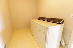 33738 Elmira Ct, Livonia, MI 48150 - Photo 19