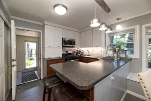 34453 Edgewater Dr, Paw Paw, MI 49079 - Photo 7