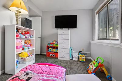423 Pine Place Street SE, Grand Rapids, MI 49548 - Photo 19