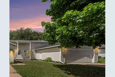 423 Pine Place Street SE, Grand Rapids, MI 49548 - Photo 1