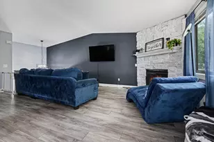423 Pine Pl St SE, Grand Rapids, MI 49548 - Photo 5
