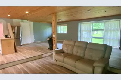641 Tracey Lane, Brighton, MI 48114 - Photo 3