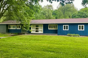 641 Tracey Ln, Brighton, MI 48114 - Photo 1