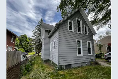 774 Lavette Avenue, Benton Harbor, MI 49022 - Photo 5