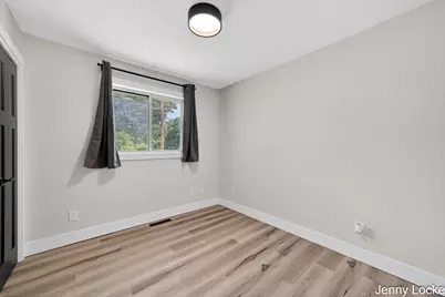 2391 Macarthur Road, Muskegon, MI 49442 - Photo 13