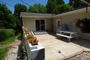 24064 Redfield St, Edwardsburg, MI 49112 - Photo 29