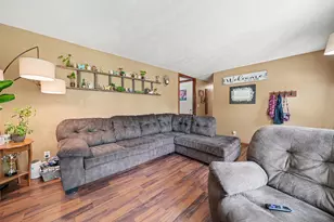 24064 Redfield St, Edwardsburg, MI 49112 - Photo 3
