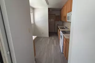 672 Linda Vista Dr, Pontiac, MI 48342 - Photo 9