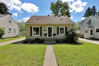 3201 Sablain Parkway Drive, Lansing, MI 48910 - Photo 9