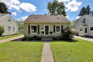 3201 Sablain Pkwy Dr, Lansing, MI 48910 - Photo 9
