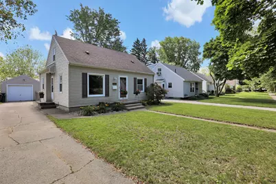 3201 Sablain Parkway Drive, Lansing, MI 48910 - Photo 11